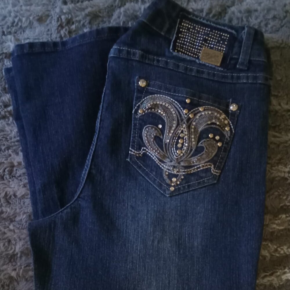 One 5 One Denim Capris w/ Embellishments & Rhinestones Size 10